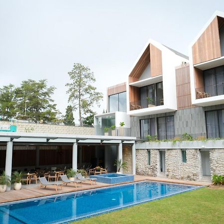 Facade Hotel By Azana Tawangmangu Dış mekan fotoğraf