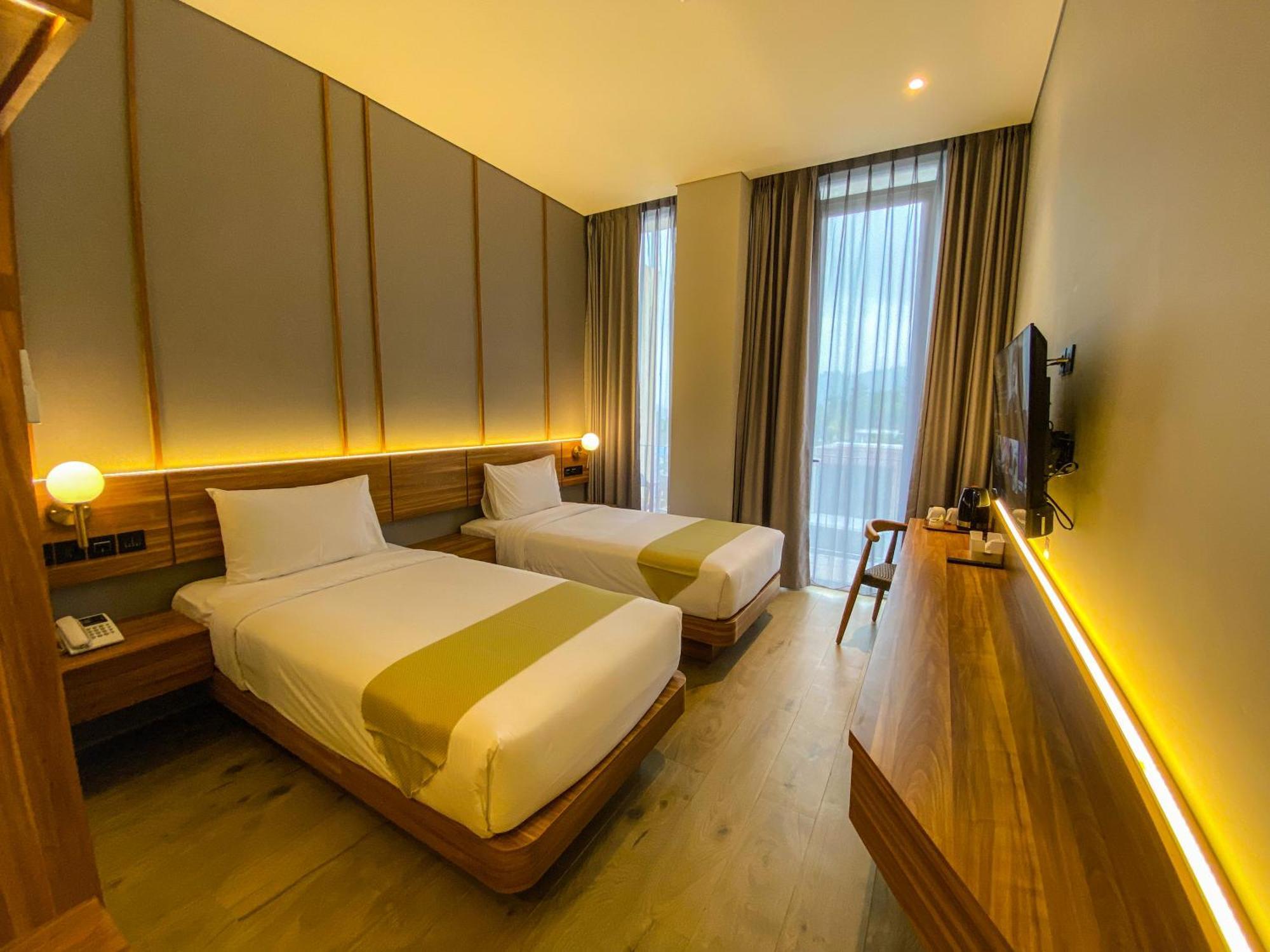 Facade Hotel By Azana Tawangmangu Dış mekan fotoğraf