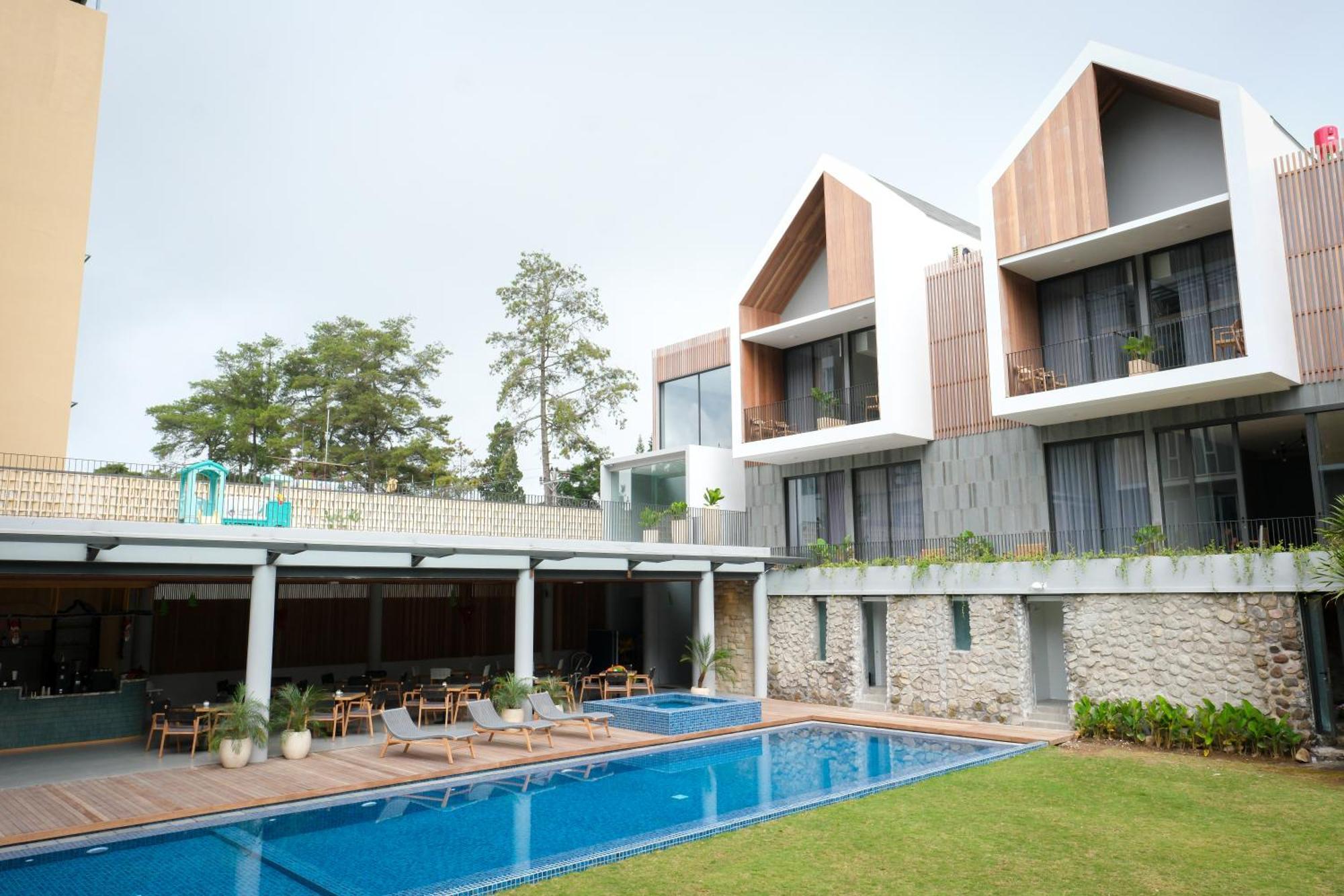 Facade Hotel By Azana Tawangmangu Dış mekan fotoğraf