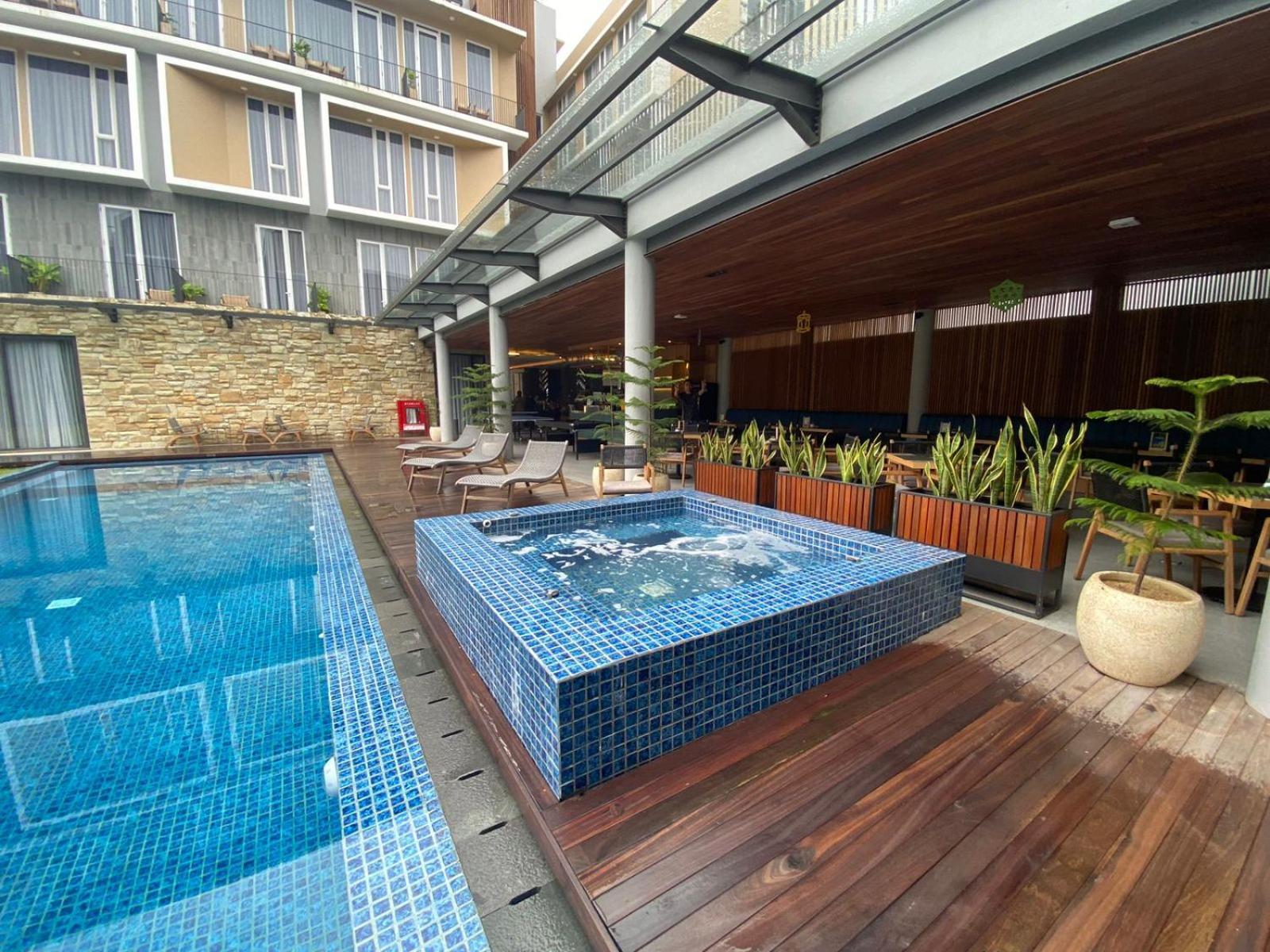 Facade Hotel By Azana Tawangmangu Dış mekan fotoğraf